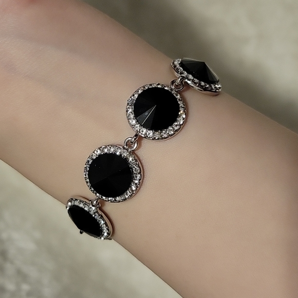 NWT Brian Bailey Bracelet with black stones and pave crystals - Picture 9 of 10
